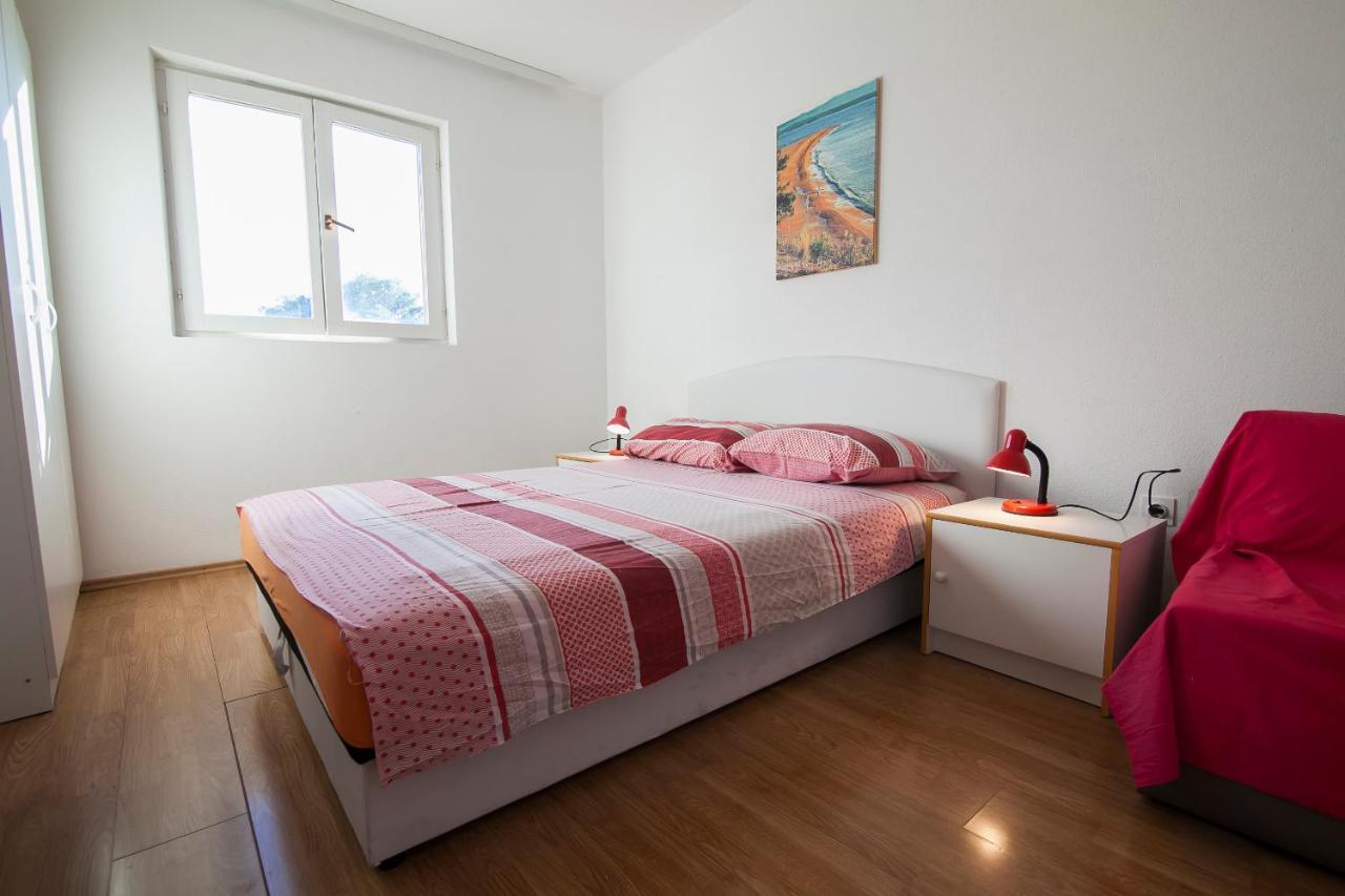 Apartments Radic Bol Esterno foto