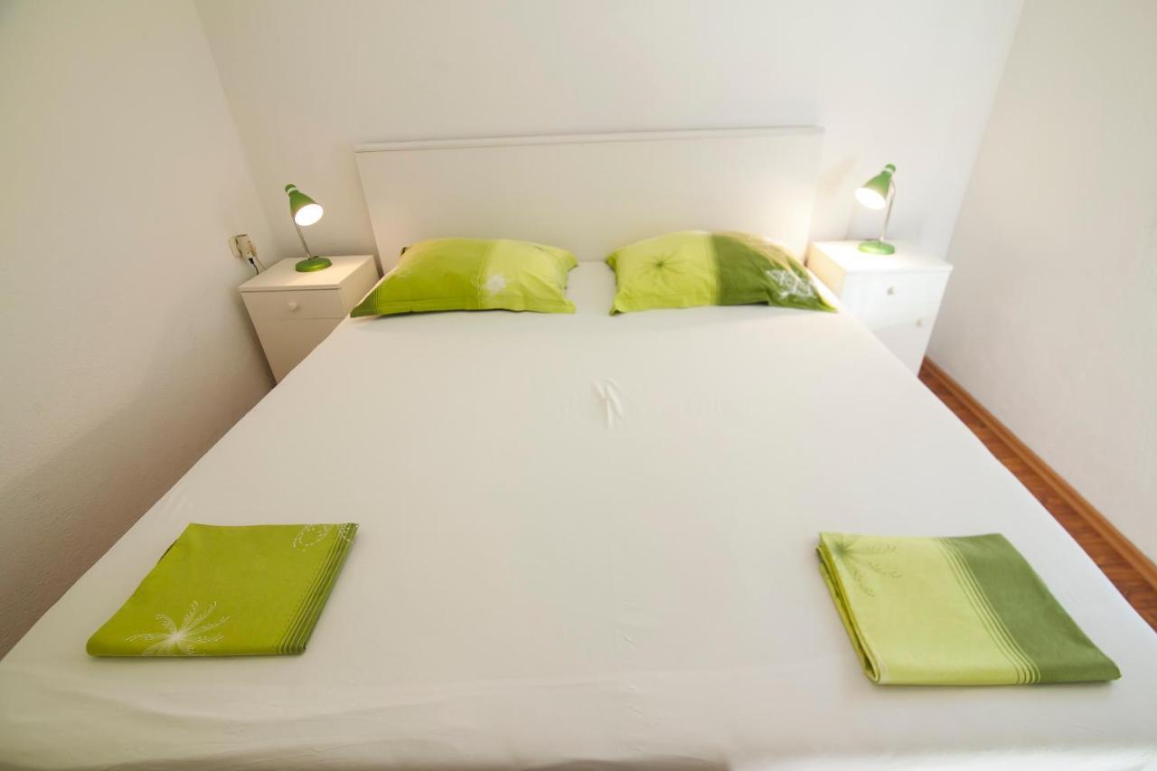 Apartments Radic Bol Esterno foto